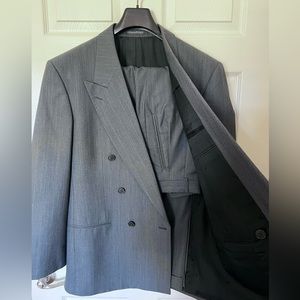 Men’s YVES SAINT LAURENT Suit Size 40R